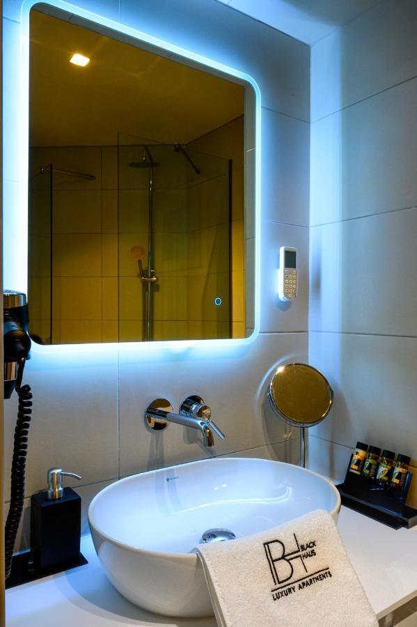 Blackhaus Apartments Thessaloníki Luaran gambar
